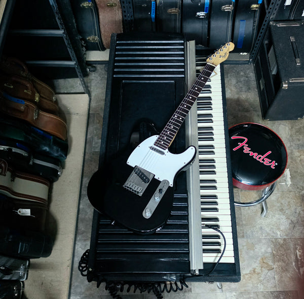 1994 Fender American Standard Telecaster - Black RW - w/Hardshell Case