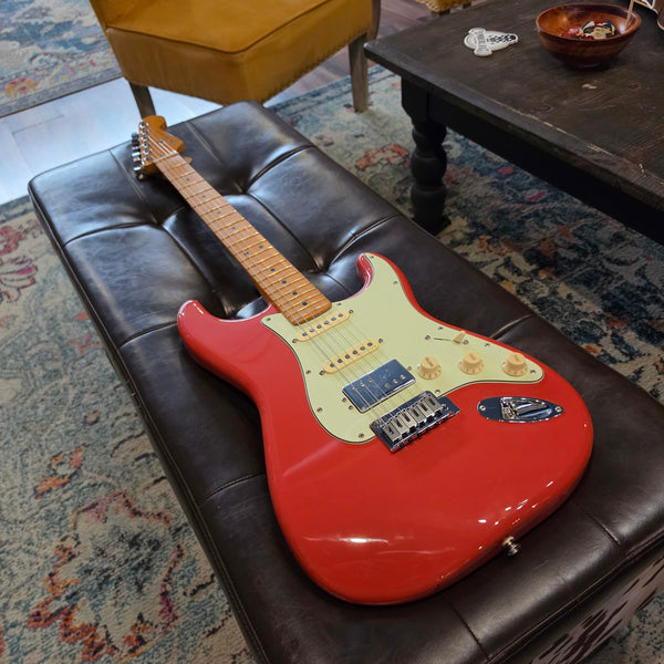 2023 Fender Player Plus HSS Stratocaster - Noiseless + Wide Range - Fiesta Red - w/Gig Bag