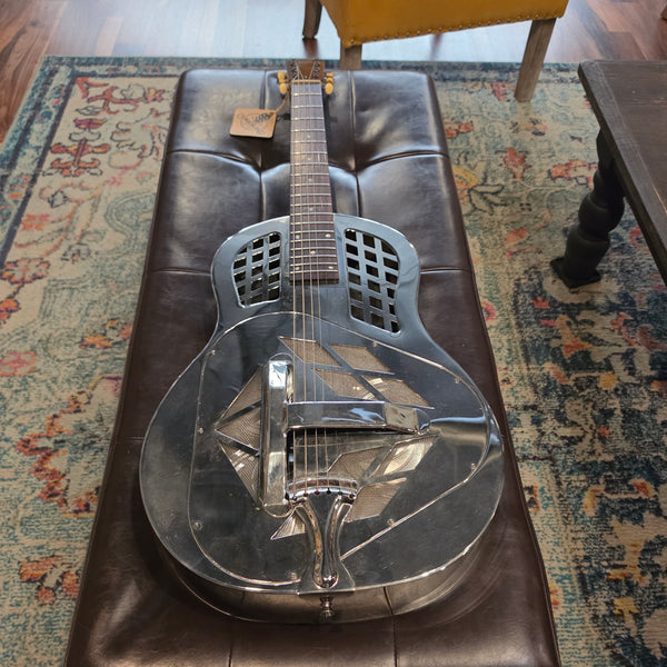 2000 Johnson Amistar JM991 Tricone Resonator - w/Case