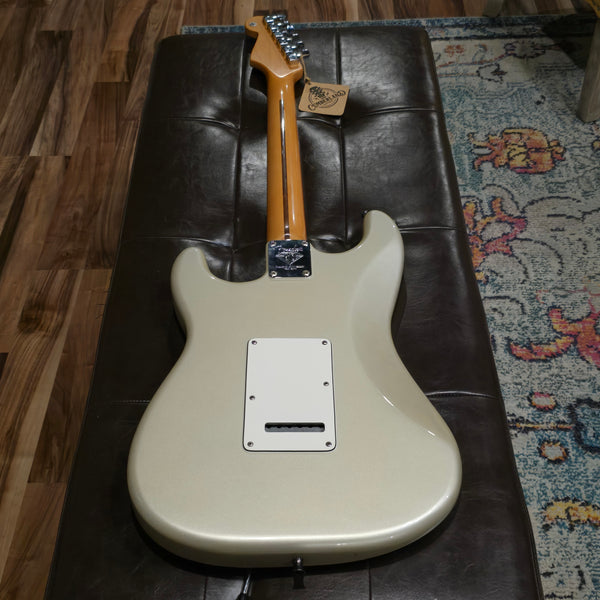 2005 2006 Fender 60th Diamond Anniversary Standard Strat - Blizzard Pearl - w/ Gig Bag