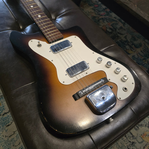 1966 Kay Vanguard K102 - Old Kraftsman - w/ Case