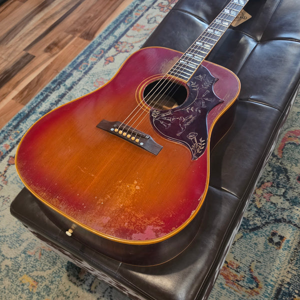 1968 Gibson Hummingbird - w/Hardshell Case
