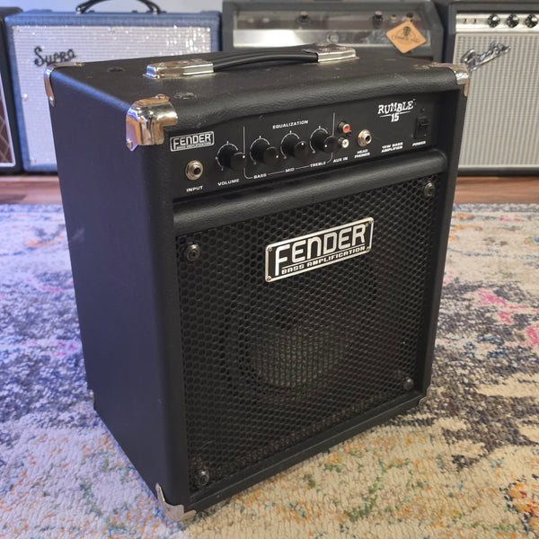 Fender Rumble 15 - 15watt - 1x8 - Bass Combo Practice Amp