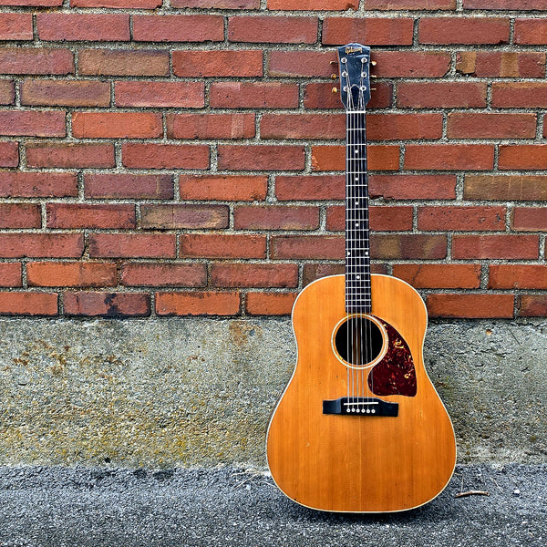 1952 Gibson J-50 - Slope Shoulder - Natural - w/Case