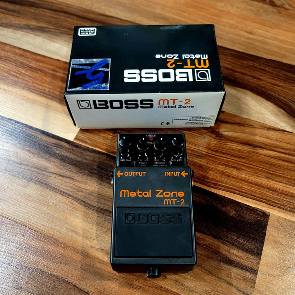 BOSS Metal Zone MT-2 Pedal w/ Box, Paperwork, and Poster - Cumberland Guitars