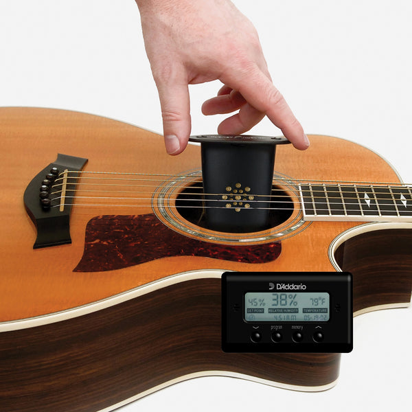 D'Addario Acoustic Guitar Humidifier w/ Digital Temperature and Humidity Sensor - Cumberland Guitars